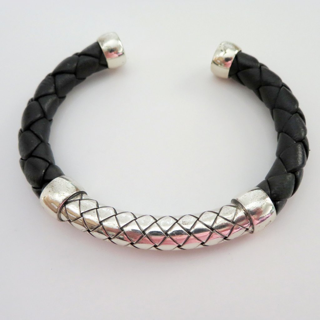 Bottega Veneta Sterling Silver Leather Bracelet 475$